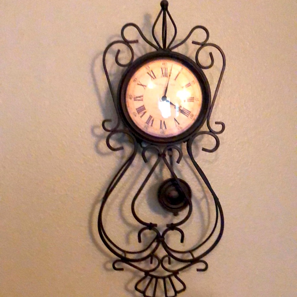 Sterling and noble clock